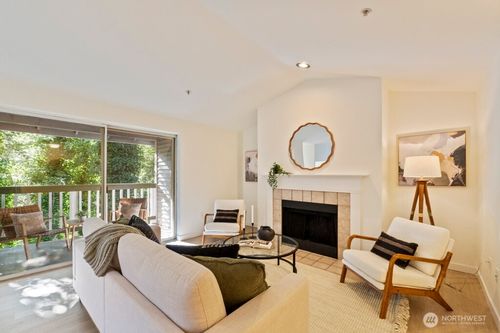 apt-l201-23317 Cedar Way, Mountlake Terrace, WA, 98043-4349 | Card Image