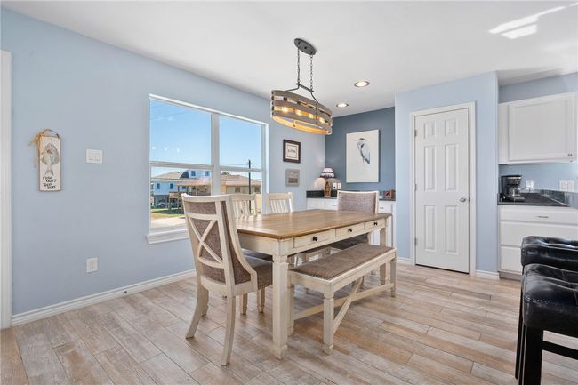 646 Copano Ridge Rd, House other with 5 bedrooms, 3 bathrooms and 5 parking in Rockport TX | Image 15