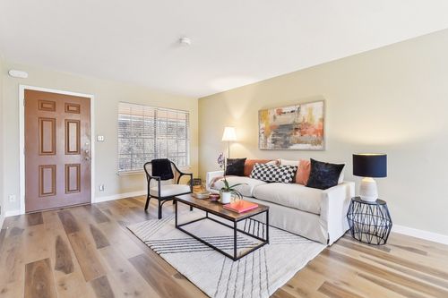 224-7801 Shoal Creek Blvd, Austin, TX, 78757-1029 | Card Image