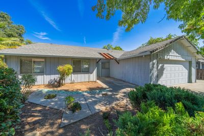 2064 Stonybrook Drive, House other with 3 bedrooms, 2 bathrooms and null parking in Red Bluff CA | Image 1