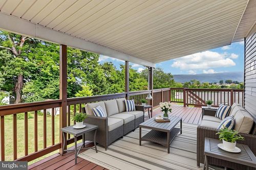 358 W Spring St, WOODSTOCK, VA, 22664-1216 | Card Image