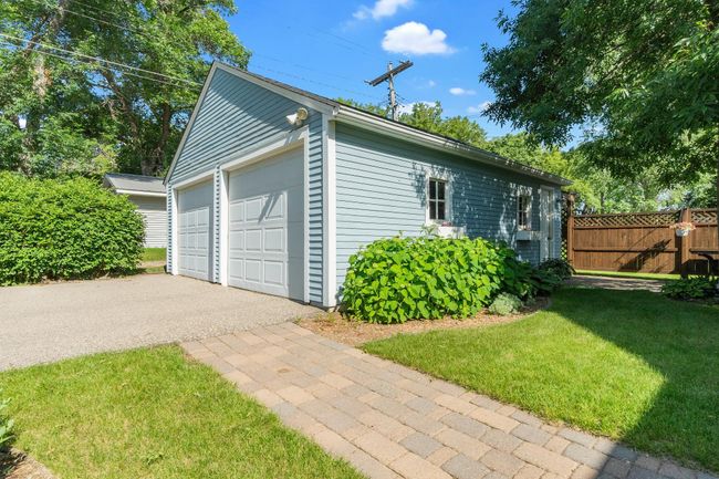 Garage | Image 60
