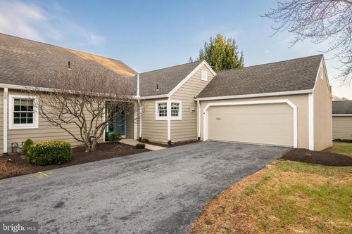 1946 Meadow Ln, READING, PA, 19610-2710 | Card Image