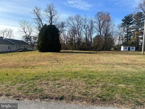 809 Meadowbrook Dr, COATESVILLE, PA, 19320-5821 | Card Image