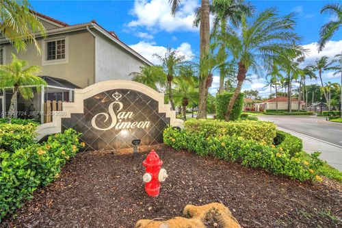 3692 San Simeon Cir, Weston, FL, 33331 | Card Image