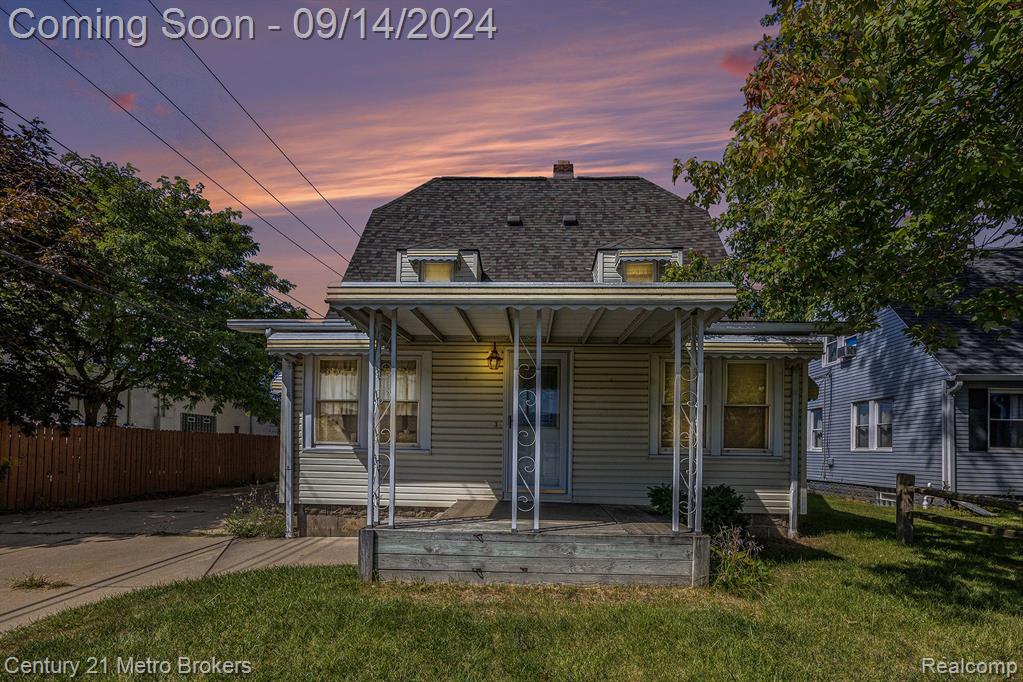 Monroe Ave, Waterford, MI 48329 #1