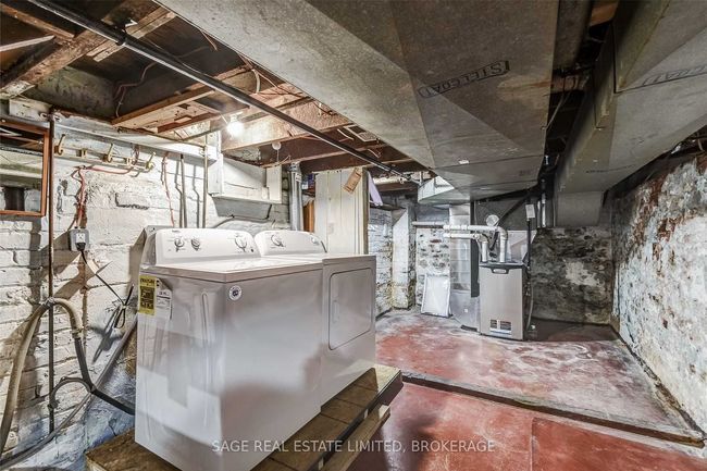 40 Euclid Ave, House attached with 3 bedrooms, 2 bathrooms and 1 parking in Toronto ON | Image 30