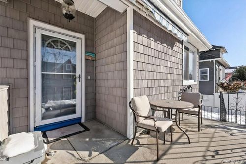 136 Taft Ave, Long Beach, NY, 11561-3832 | Card Image