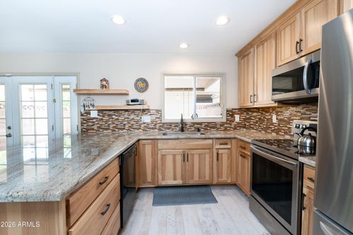 5910 N 86th St, Scottsdale, AZ, 85250-6323 | Card Image