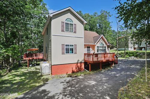 155 Wellington Way, Bushkill, PA, 18324-8893 | Card Image