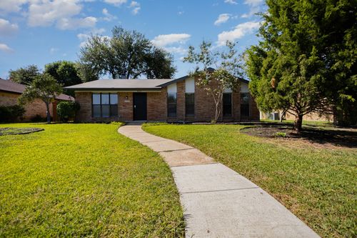 4059 Lonesome Trl, Plano, TX, 75023-4811 | Card Image