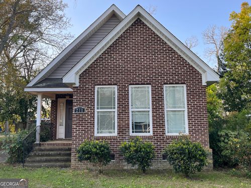 211 Malaga St Ne, Pelham, GA, 31779-1111 | Card Image