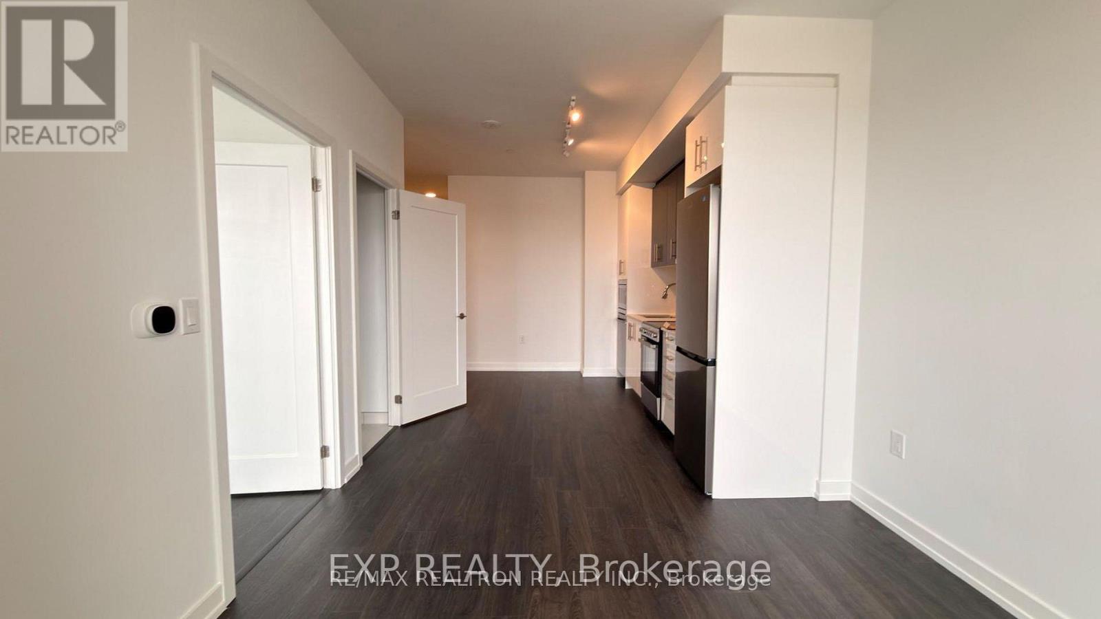 Residential Lease in Markham (Greensborough) 3