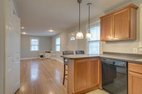 1812 Hillside Ave, Nashville, TN, 37203-5437 | Card Image