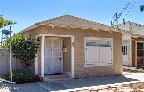 309 W Victoria St, Santa Barbara, CA, 93101-3628 | Card Image