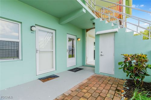 3225 E Riverside Dr, FORT MYERS, FL, 33916-1400 | Card Image