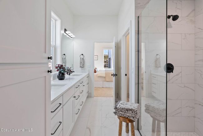Full tile shower! | Image 30