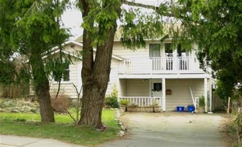15695 Thrift Ave, White Rock, BC, V4B2M3 | Card Image