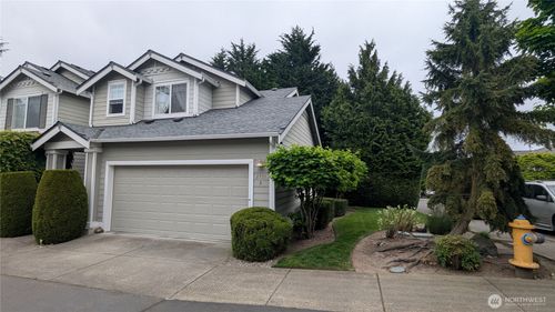 d-2733 143rd St Sw, Lynnwood, WA, 98087-4886 | Card Image