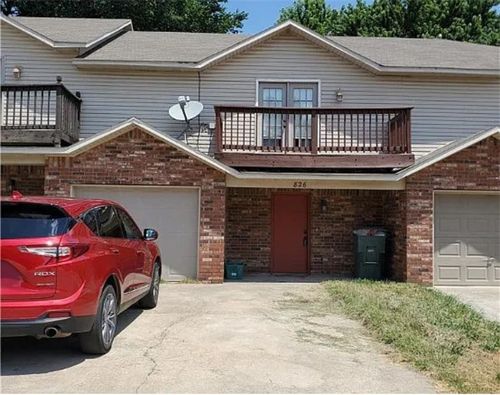826 W Peachtree Dr, Fayetteville, AR, 72703-2199 | Card Image