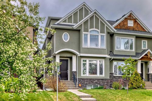 2425 22a St Nw, Calgary, AB, T2M3X8 | Card Image