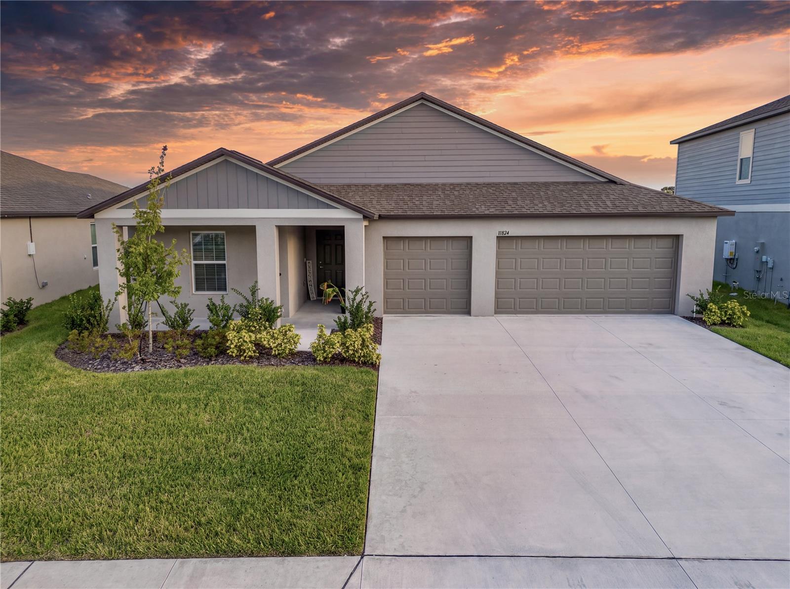 Residential Lease in PARRISH