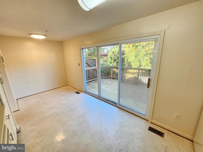 19165 Highstream Dr, Townhouse with 3 bedrooms, 4 bathrooms and null parking in GERMANTOWN MD | Image 8