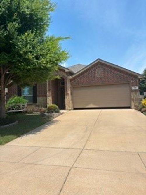 1316 Shelley Dr, Burleson, TX, 76028-9409 | Card Image