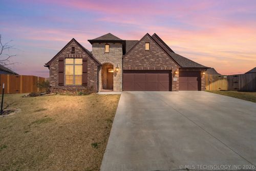 6321 N 24th Street, Broken Arrow, OK, 74014 | Card Image