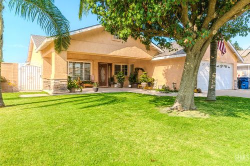 1750 Bay Meadows Dr, Wasco, CA, 93280-2558 | Card Image