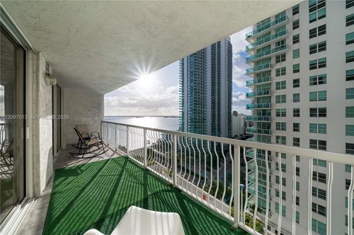1705-1200 Brickell Bay Dr, Miami, FL, 33131-3253 | Card Image
