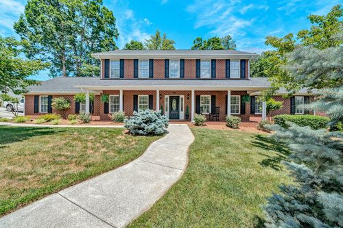 1907 Carleton Dr, Salem, VA, 24153-1768 | Card Image