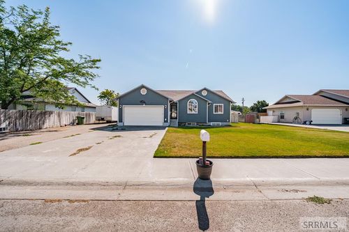 1232 Charlynn Way, Blackfoot, ID, 83221-5895 | Card Image