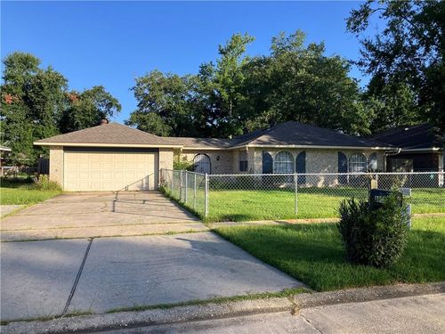 3837 Coventry St, Slidell, LA, 70458-5207 | Card Image