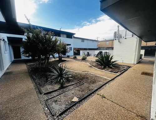 apt-2-5123 Del Monte Dr, Houston, TX, 77056-4316 | Card Image