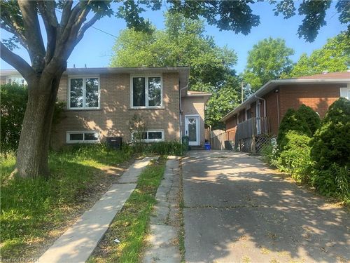 main-202 Greencedar Dr, Hamilton, ON, L9C6W6 | Card Image