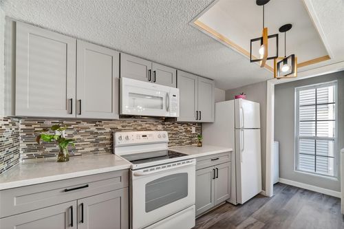 apt-2054-781 Country Place Dr, Houston, TX, 77079-5577 | Card Image