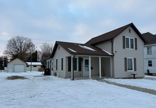 220 N Simmons St, Stockton, IL, 61085-1408 | Card Image