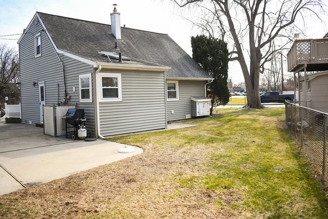 340 Bixley Heath, House other with 3 bedrooms, 2 bathrooms and null parking in Lynbrook NY | Image 12