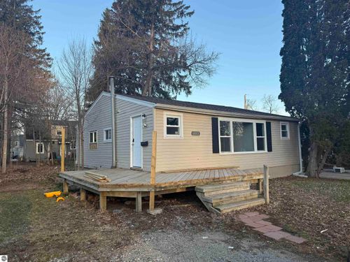 1012 S Lansing, Mt Pleasant, MI, 48858 | Card Image