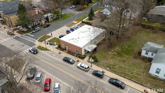 47 W Center St, Home with 0 bedrooms, 2 bathrooms and 4 parking in Douglas MI | Image 11