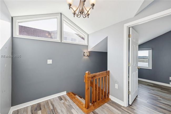 UPSTAIRS LANDING AREA | Image 43