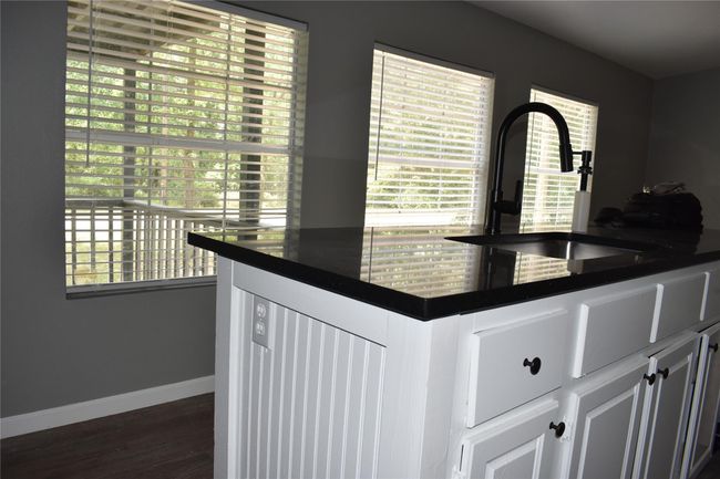 25 Wood Gln, House other with 3 bedrooms, 2 bathrooms and null parking in Trinity TX | Image 5
