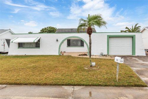 3228 Rock Valley Dr, HOLIDAY, FL, 34691-1167 | Card Image