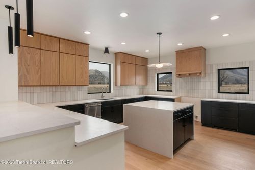 2055 Log Cabin Clb Road, Jackson, WY, 83001 | Card Image