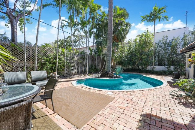 6121 Lagorce Dr, House other with 4 bedrooms, 2 bathrooms and null parking in Miami Beach FL | Image 13