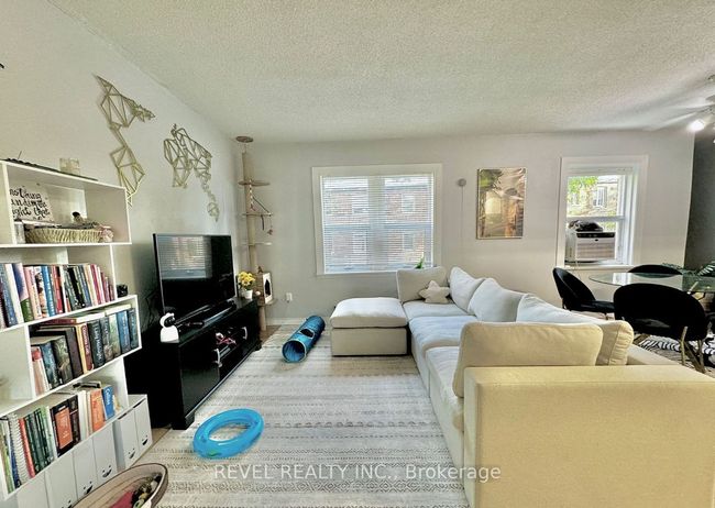 303 - 114 Vaughan Rd, Condo with 1 bedrooms, 1 bathrooms and 1 parking in York ON | Image 12
