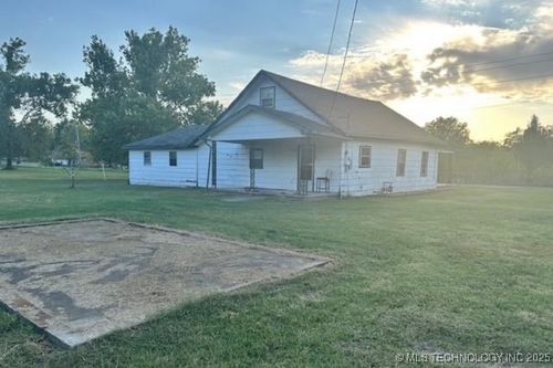 813 N Kern Ave, Okmulgee, OK, 74447-2405 | Card Image