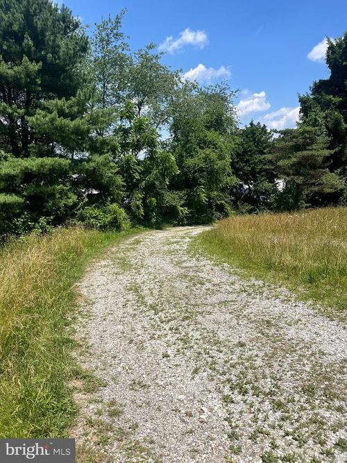35 Newman Rd, ORRTANNA, PA, 17353-9526 | Card Image