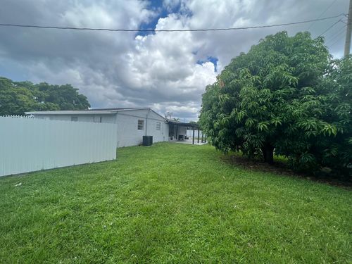 17131 Nw 44th Ave, Miami Gardens, FL, 33055-4353 | Card Image